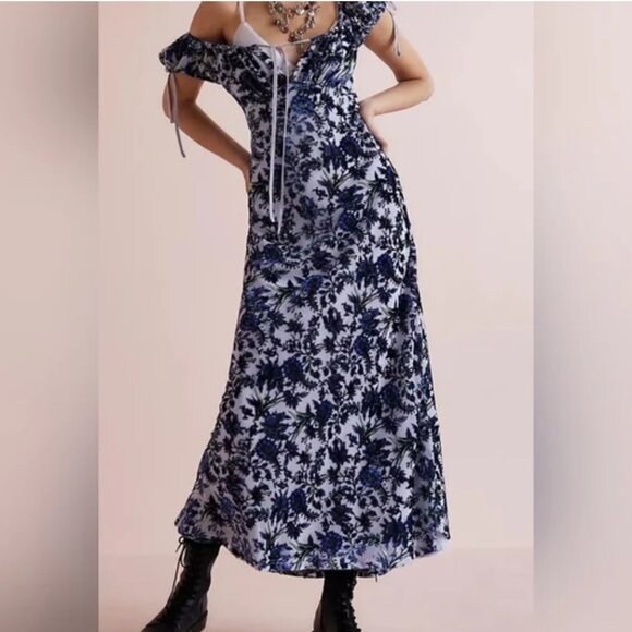 Free People NWT Fawna Floral Burnout Midi Velvet Dress size L - Picture 1 of 9